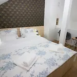 Diamond Apartment