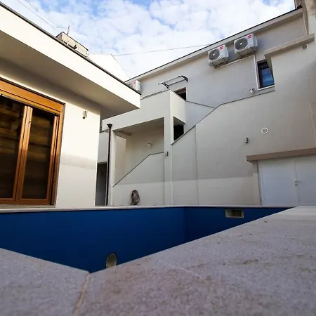 Apartment Diamond