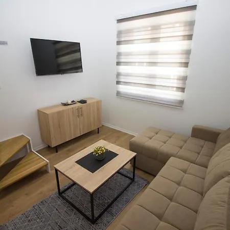 Diamond Apartment *
