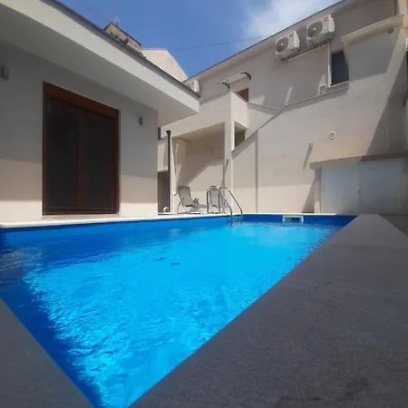 Diamond * מוסטר