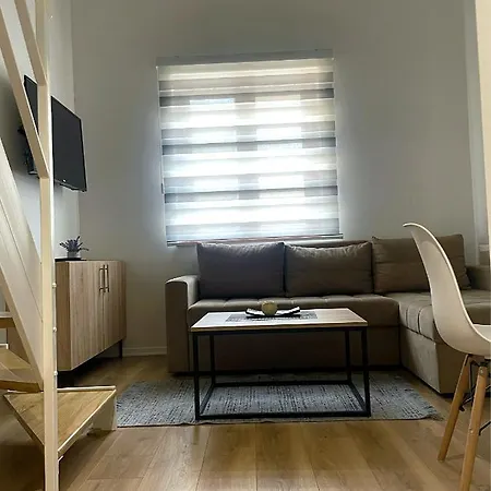 Diamond Apartment *
